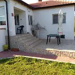 Къща за гости драгановата къща Дуранкулак