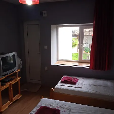 ゲストハウス Draganov House