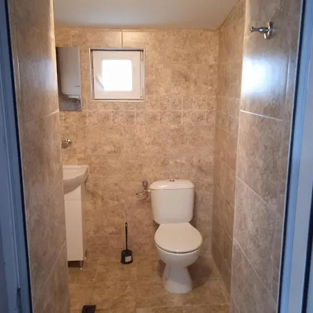 ゲストハウス Draganov House 3*